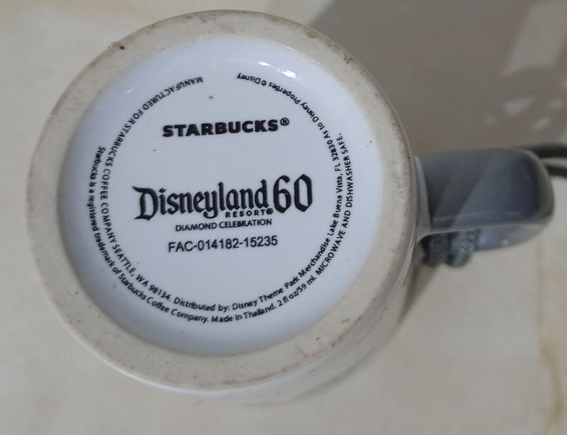 Taza de café oficial Disney y Starbucks - imagen 2
