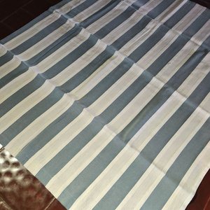 Lote anterior: 8 Cubremanteles Rayados Blancos y Azules