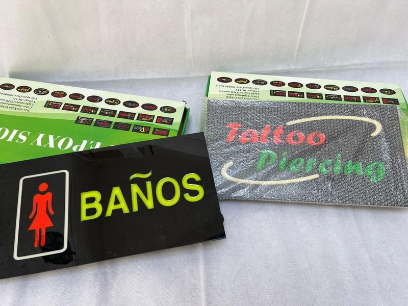 Carteles Luminosos LED para Tattoo Piercing y BAÑOS
