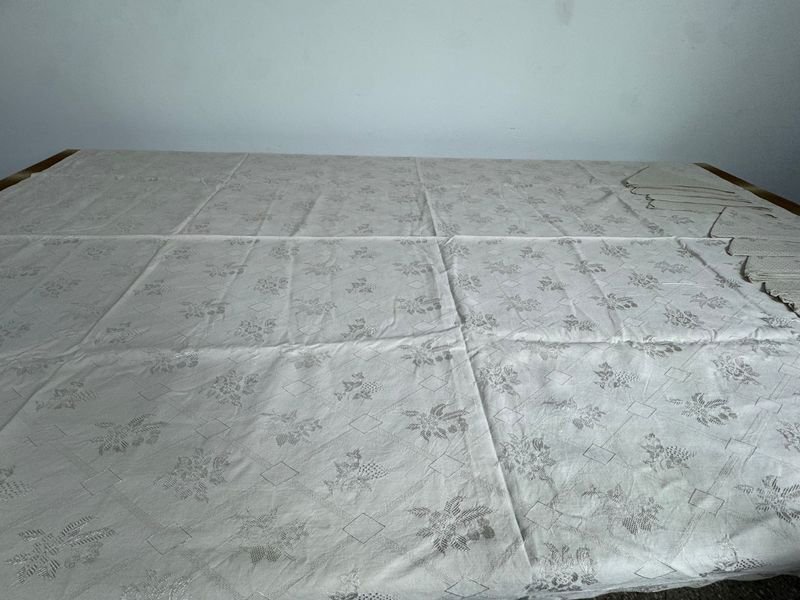 Antiguo mantel con seis servilletas - imagen 8