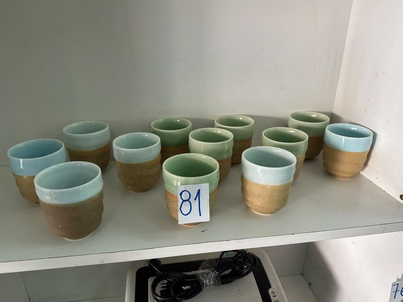 Lote de 12 Vasos de Cerámica Artesanal
