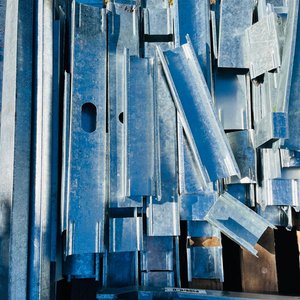 Lote de Perfiles Galvanizados para Construcción - imagen 2