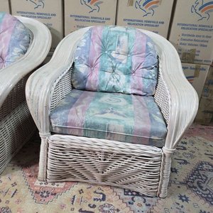 Par de Sillones de Ratán con Almohadones Estampados - imagen 2