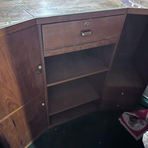 Mostrador Tríptico de Madera con Espejos - imagen 7