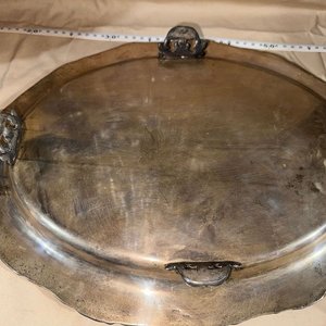 Bandeja Antigua Oval de Servicio Estilo Clásico con Asas y Borde Ornamentado - imagen 3