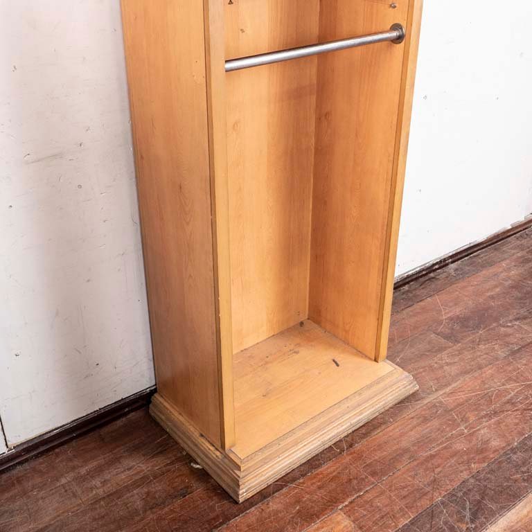 Item 2097504 - Image 1