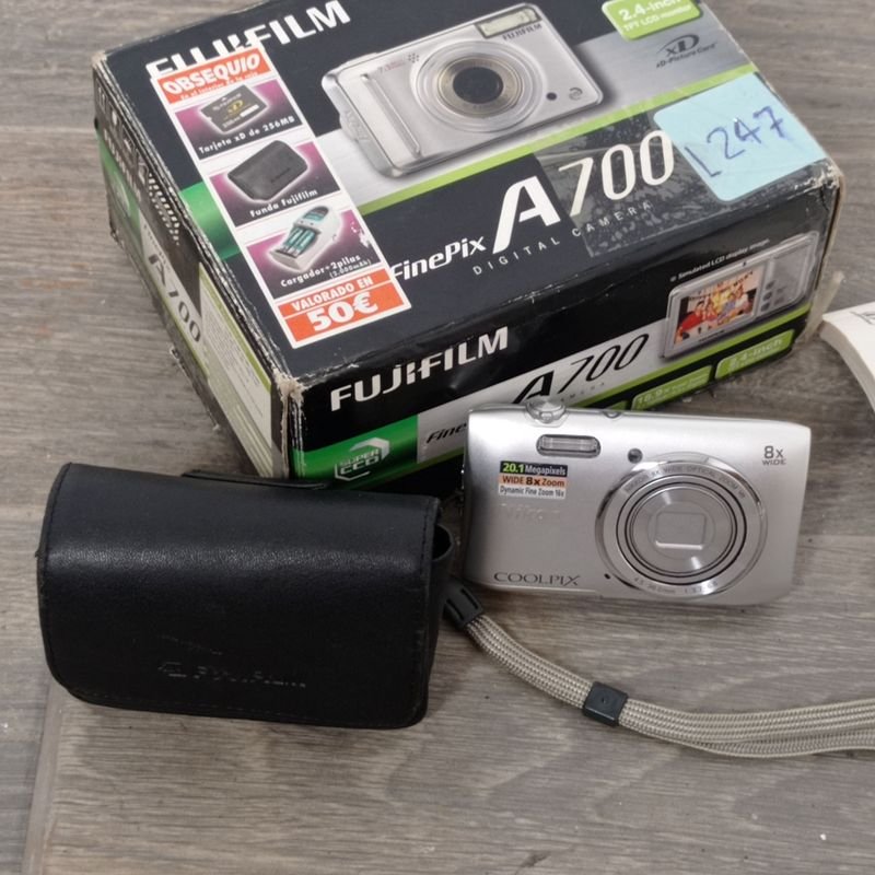 Cámara de fotos Fujifilm A700 en caja - imagen 2