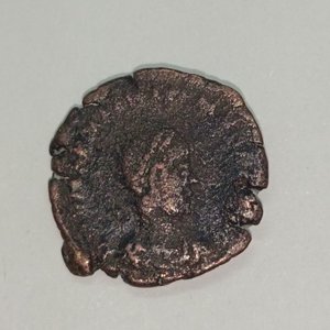 Moneda Romana Antigua Imperio Bajo Teodosiano Bronce 1.4g - imagen 3