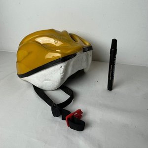 Casco de Bicicleta Amarillo con Cierre Ajustable - imagen 7
