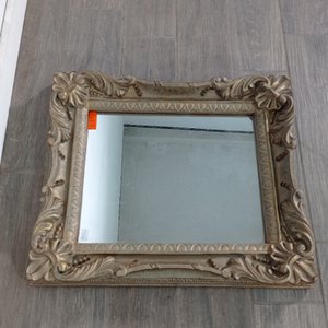 Espejo Rectangular con Marco Ornamentado y Relieve - imagen 4