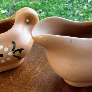 2 jarroncitos en ceramica decorados a mano - imagen 1