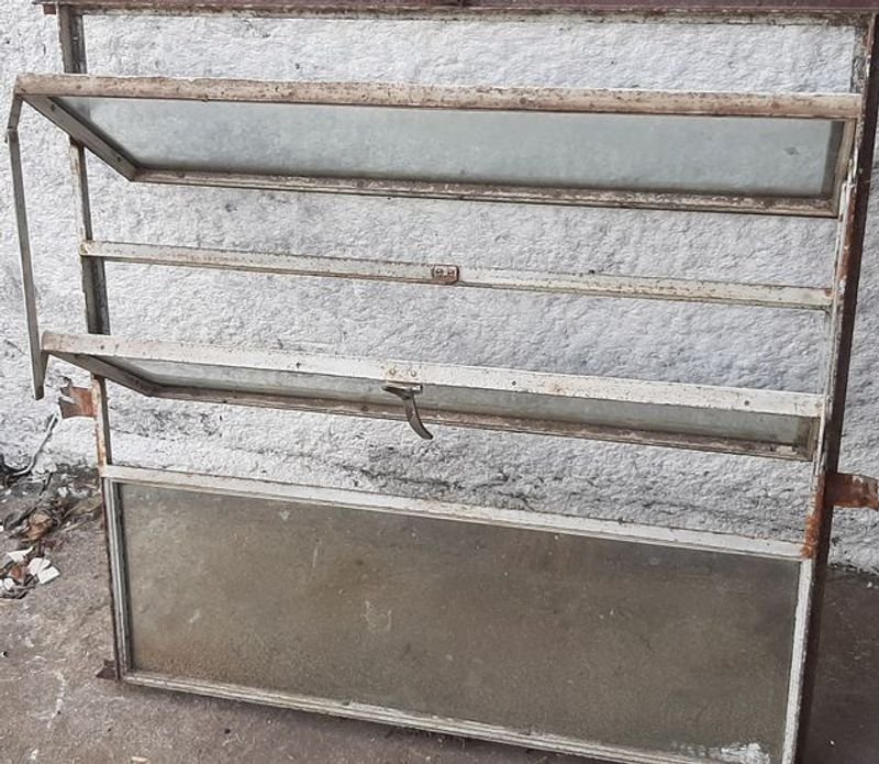 Item 914536 - Image 0