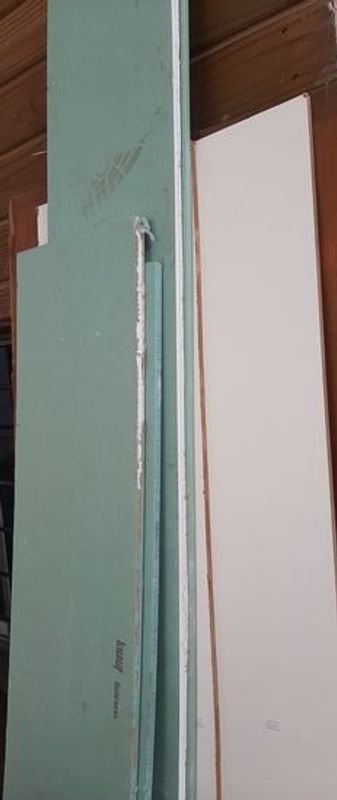 Lote anterior: Materiales de Construcción - Recortes de Yeso y MDF