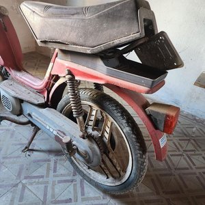 Motoneta Zanella Roja para Repuestos - imagen 4