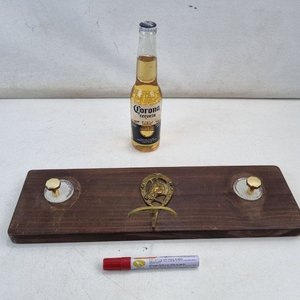 Perchero de Pared Rústico en Madera Oscura con Herradura y Cabeza de Caballo - imagen 3