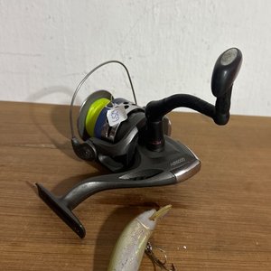 Lote siguiente: Reel señuelo 400