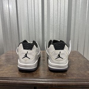 Zapatillas Air Jordan 4 Retro Blanco y Negro - imagen 7