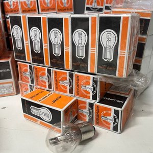 170 Bombillas para Auto, Cajas Originales - imagen 2