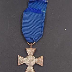 Medalla de 25 Años de Servicio del Ejército Alemán (Bundeswehr) - imagen 1