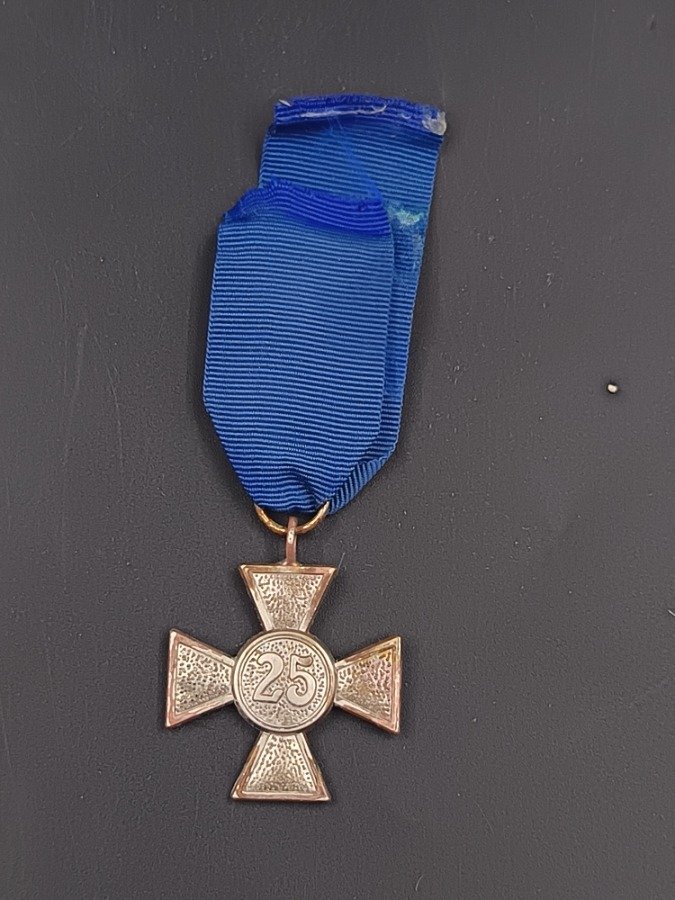 Medalla de 25 Años de Servicio del Ejército Alemán (Bundeswehr)