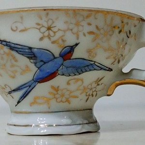 Tazas de té antiguas de porcelana KTS con aves y detalles dorados - imagen 3