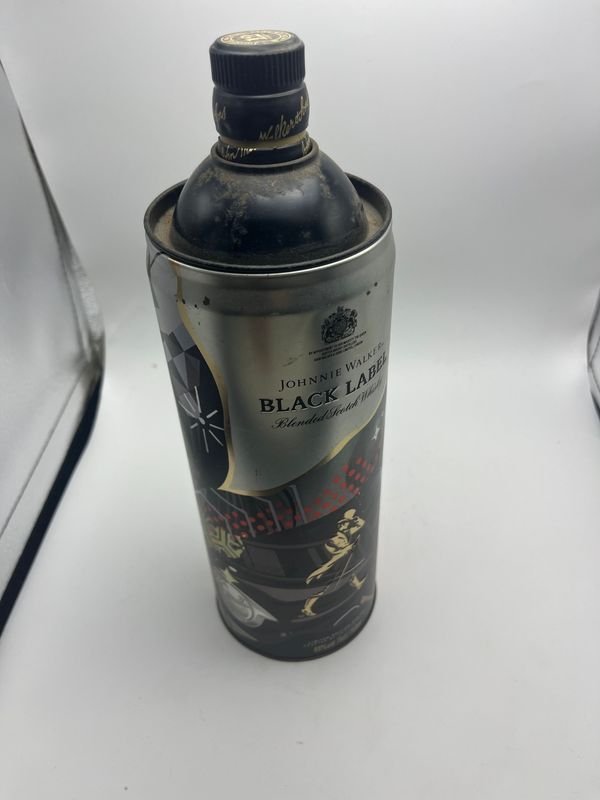 Lata antigua de Whisky Johnnie Walker - imagen 4
