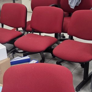 Sillas de Oficina Rojas Tipo Tándem - imagen 3