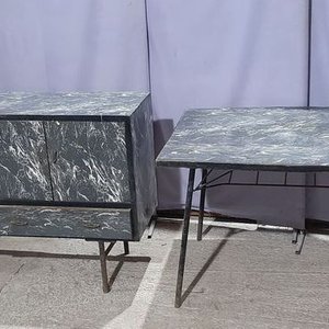 Lote anterior: Mesa y Bargueño de Cerámica Marmolada con Patas Metálicas