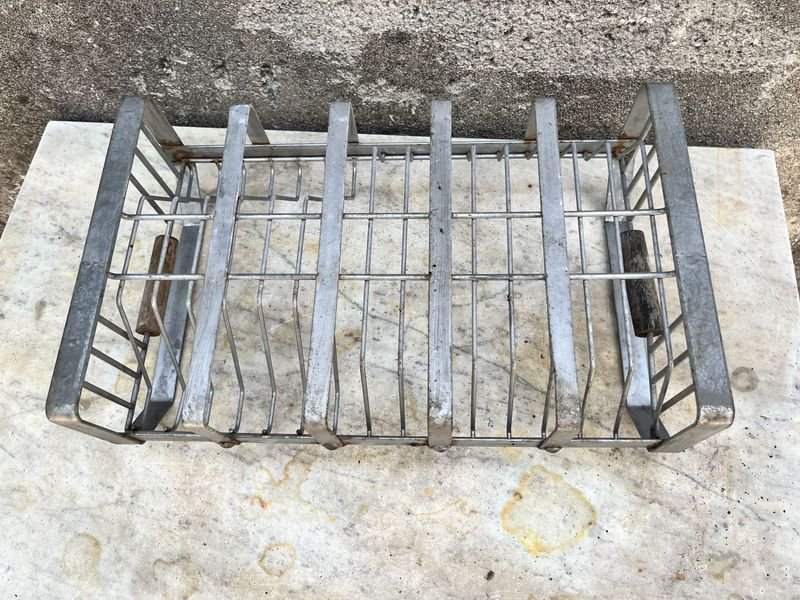 Antiguo escurridor de platos de hierro remachado para venta - imagen 5