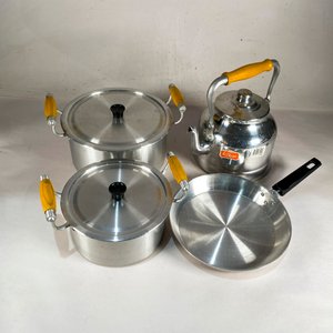 Set de Cocina de Aluminio: Ollas, Sartén y Pava - imagen 2