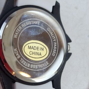 Reloj Pulsera Okusai Negro con Correa Blanca - Made in China - imagen 3
