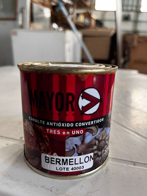 Lata de Pintura "Mayor" Bermellón "Tres en Uno" 225 ml
