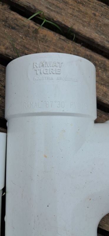 Conectores T de PVC Ramat Tigre
