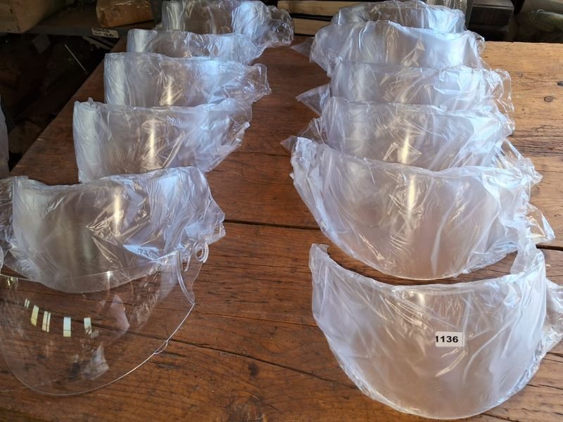 Visores de casco de moto transparentes de acrílico - imagen 2
