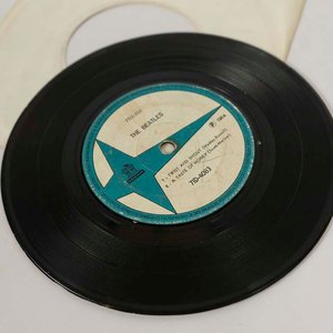 Disco Vinilo Single The Beatles - Twist and Shout (1964, 1ª Edición Brasil) - imagen 2