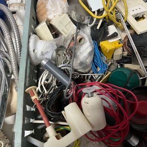 Lote de Artículos Eléctricos, Sanitarios y Ferretería Varios - imagen 5
