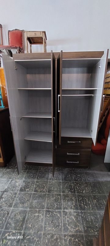 Ropero en buen estado, muebles antiguos - imagen 3