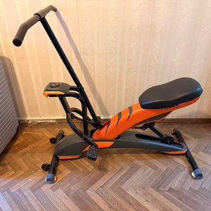 Bicicleta Fija de Ejercicio Naranja y Negra - imagen 2