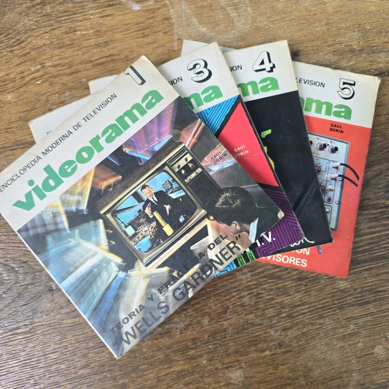 Item lote-55-tomos-videorama - Image 0