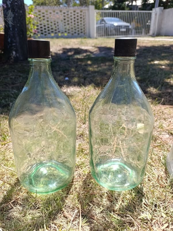 Botellas de vidrio en buen estado - imagen 2