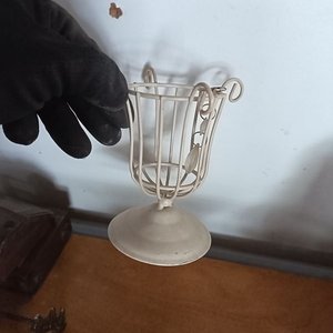 Lote de Adornos Varios: Tazas, Platillos Orientales y Figuras Decorativas - imagen 14