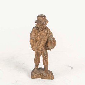 Lote siguiente: Talla de Madera de Mendigo con Cascabeles