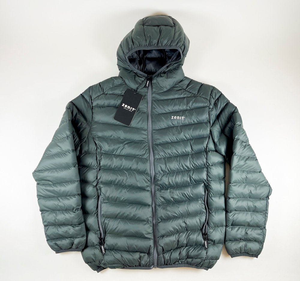 Lote anterior: Campera inflada Zenit, Con capucha, color Gris, talle M.