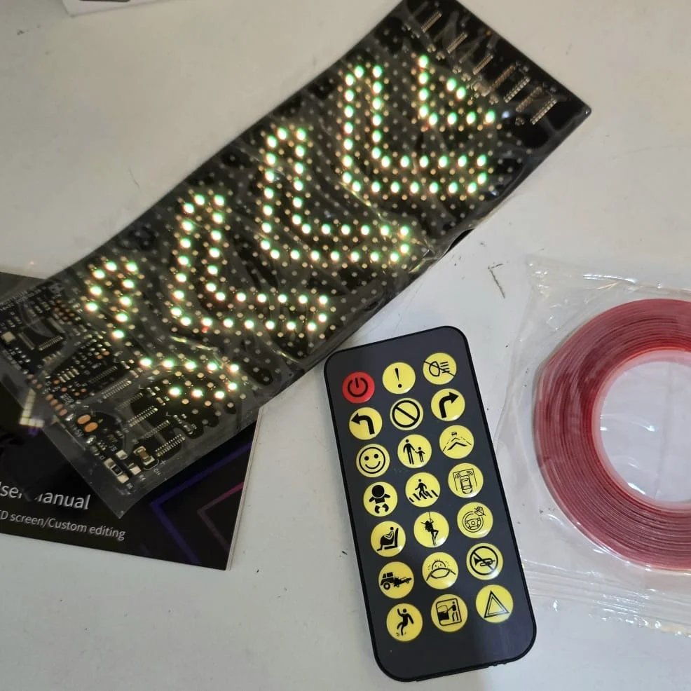 Panel de Matriz LED RGB con Control Remoto - imagen 4