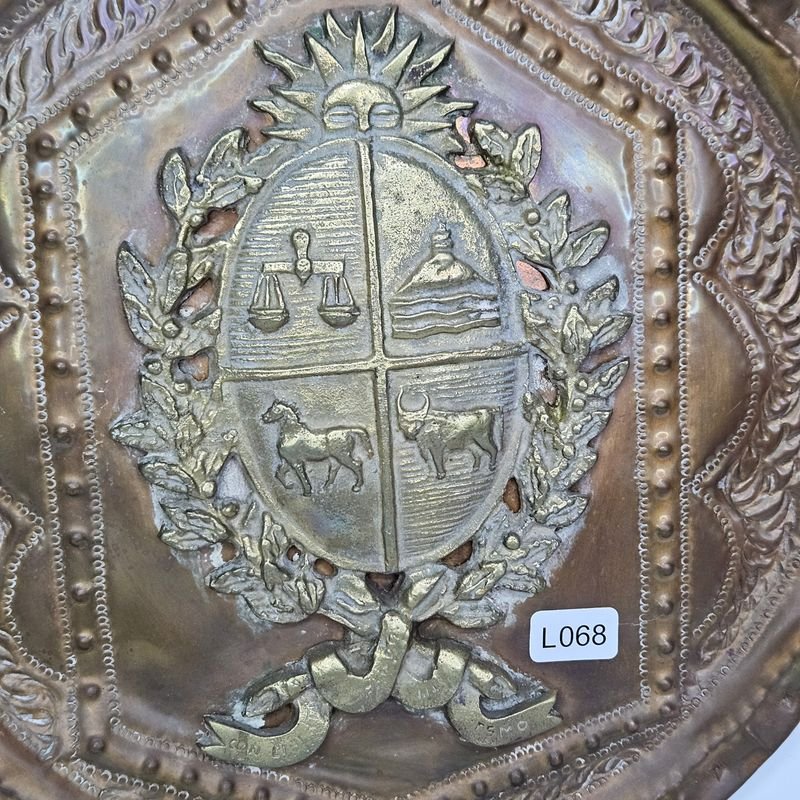 Escudo Uruguayo de Bronce con Plato de Cobre - imagen 2