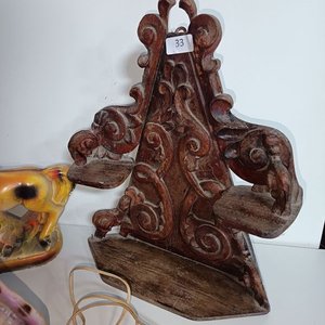 Adorno de Caballos, Velador de Concha y Repisa Decorativa de Madera - imagen 3