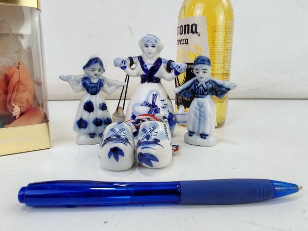 Colección de Figuritas y Accesorios de Cerámica - imagen 7