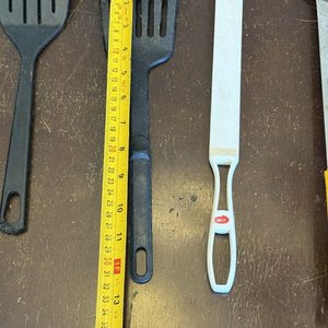 Lote de Utensilios de Cocina: Espumadera, Espátulas, Batidor Manual y Más - imagen 7