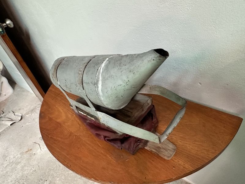 Antiguo AHUMADOR DE APICULTURA para venta - imagen 4