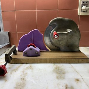 Lote siguiente: Rebanadora Manual de Mesa con Base de Madera y Cuchilla Metálica